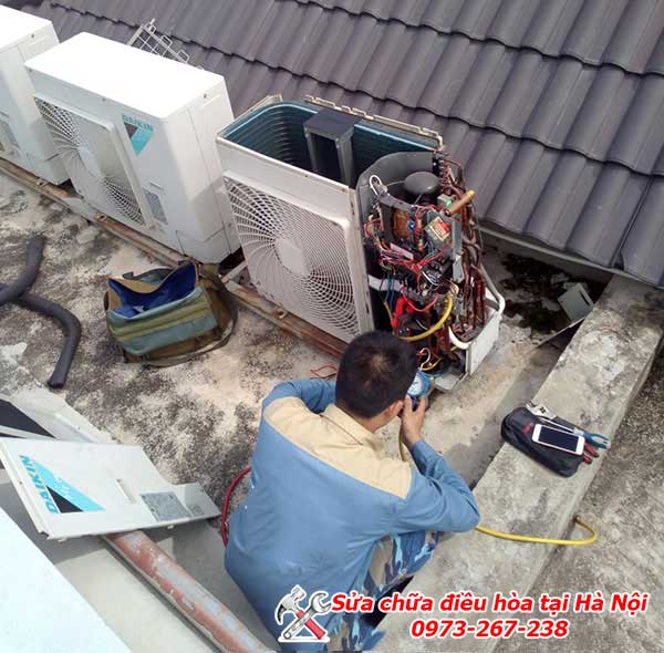 Thợ sửa chữa điều hòa tại Phú Diễn
